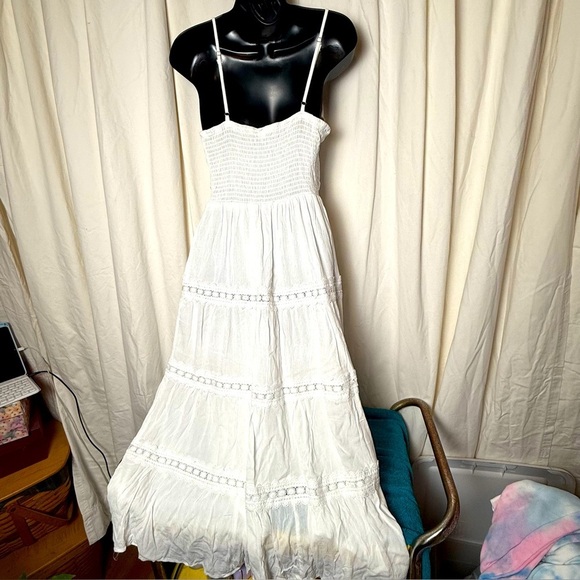 Gorgeous Bohemian Style Layered 100% Cotton Eyelet StraplesSundress Women's Sz S - Picture 3 of 4